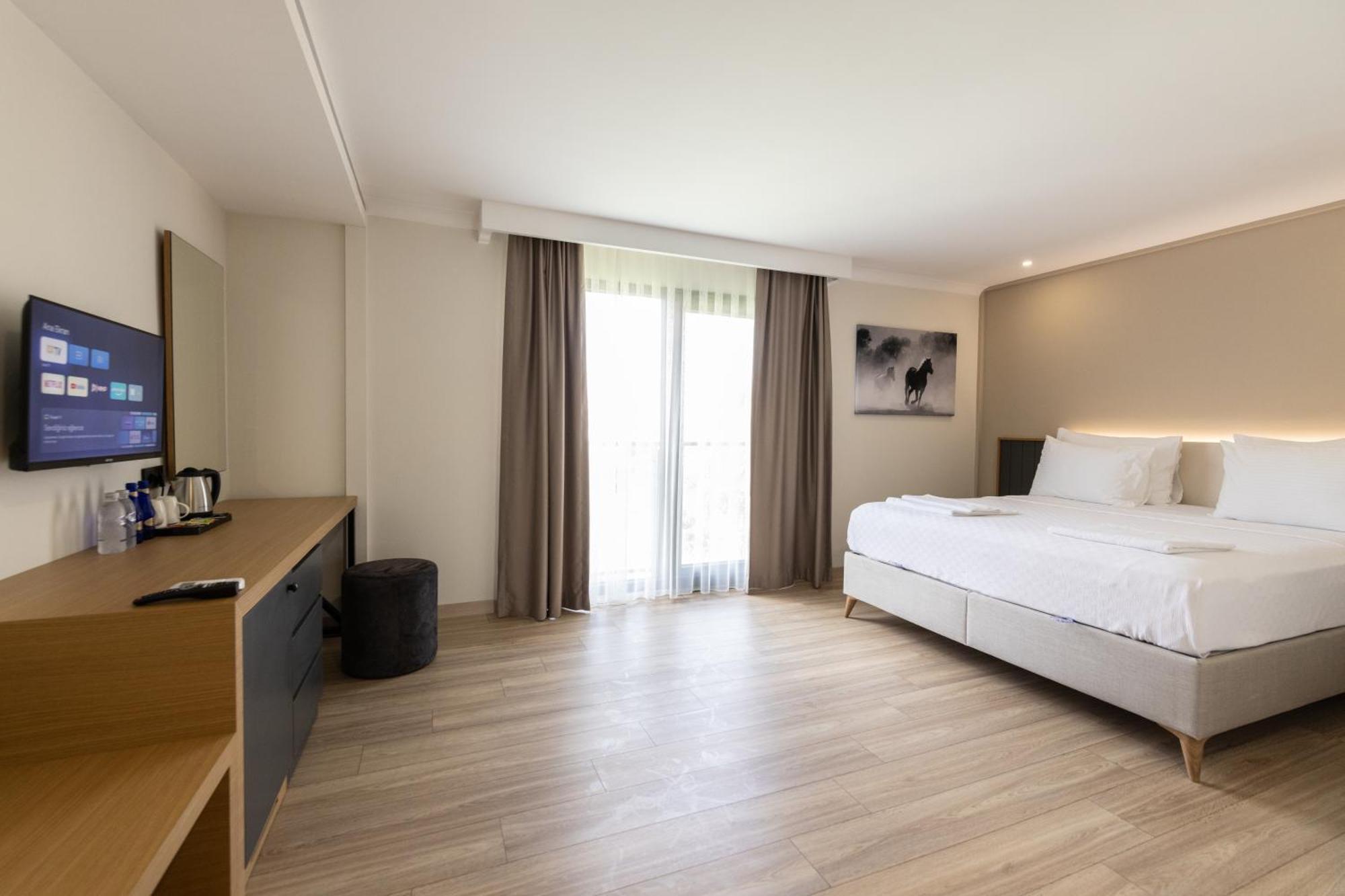 Three Points Hotel Beldibi  Bagian luar foto